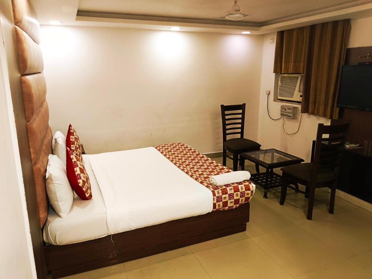 Hotel De Tark Near Igi Airport Delhi New Delhi Eksteriør bilde